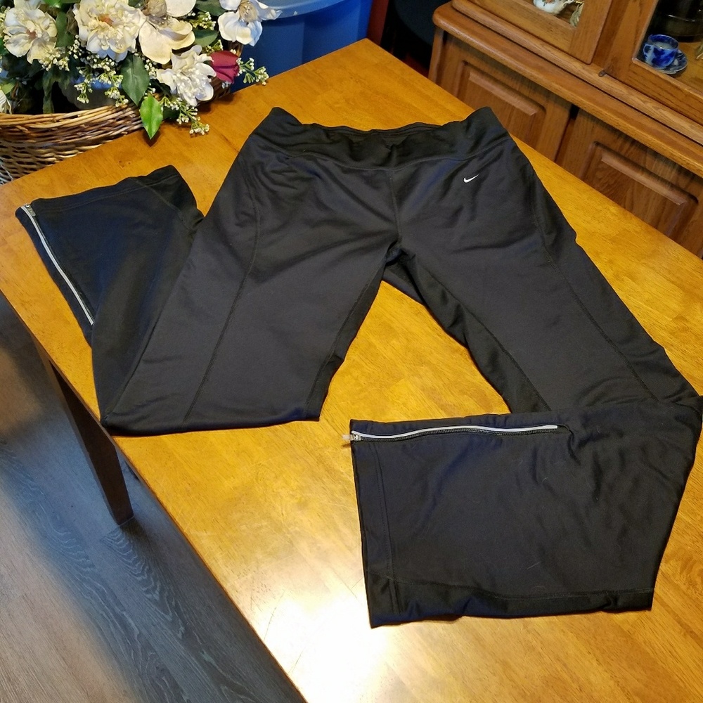 Woman's Nike dri fit stretch workout pants M